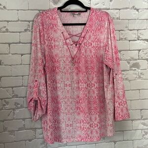 Larry Levine Pink and White 3/4 Sleeve Tie Front Blouse